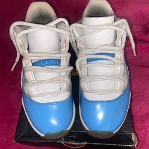 Air Jordan 11 retro low university blue